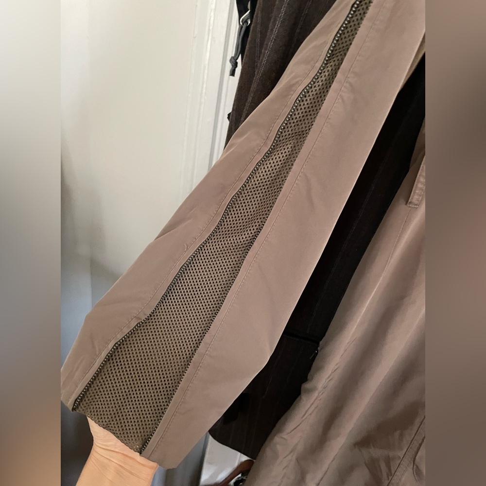 BCBG MAXAZRIA Tan Double-Breasted Trench Coat - Picture 16 of 16